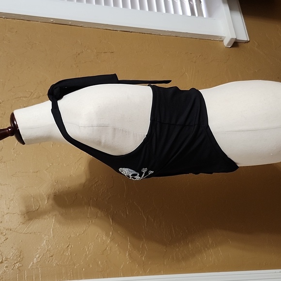 Rhinestone skull and crossbones black halter top Size Medium - Picture 2 of 3